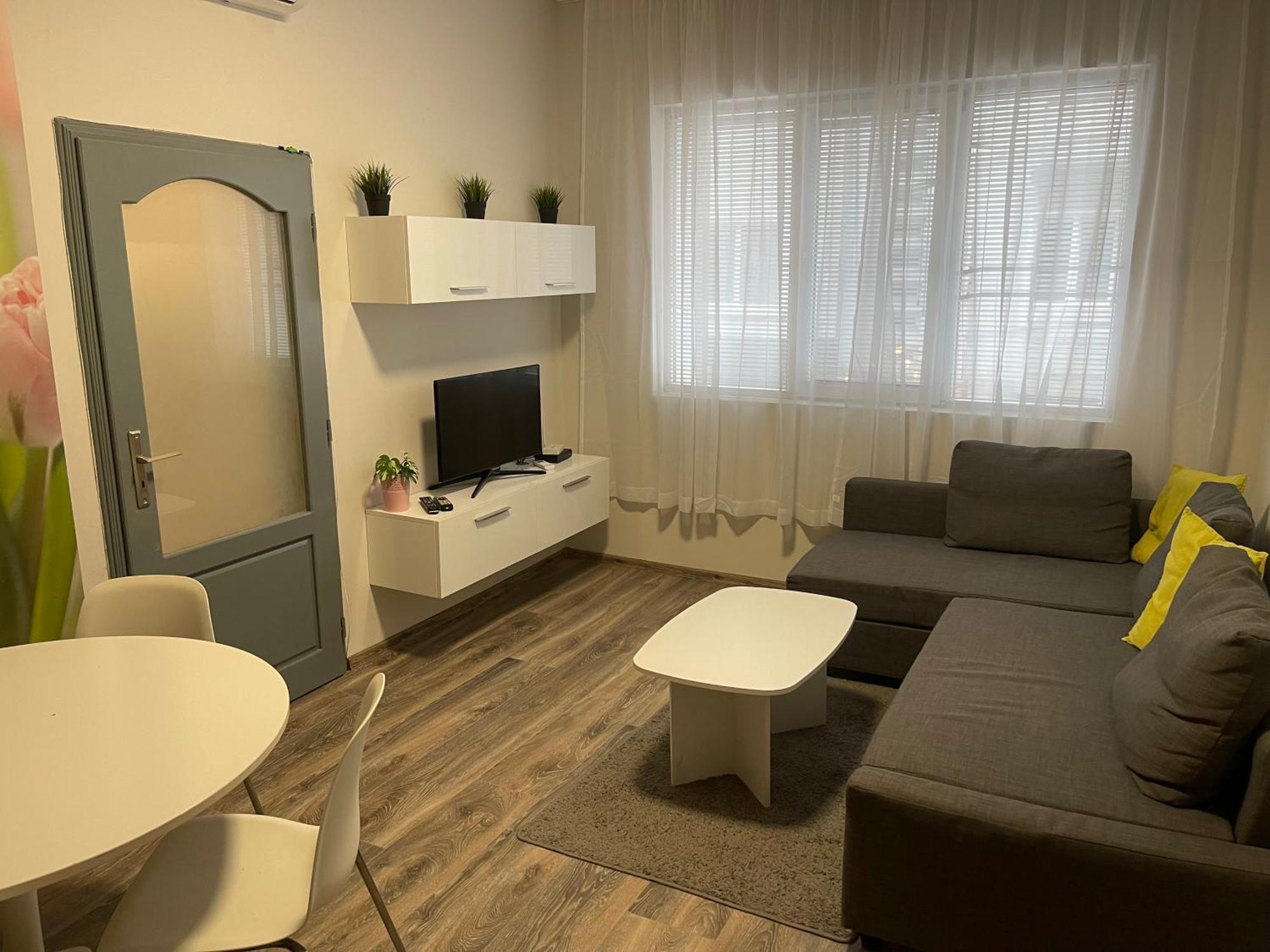 Cosy Center Apartment Varna Luaran gambar